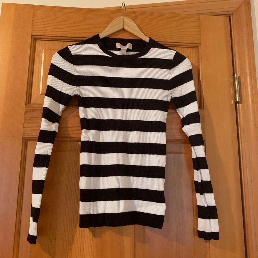 Ribbed sweater